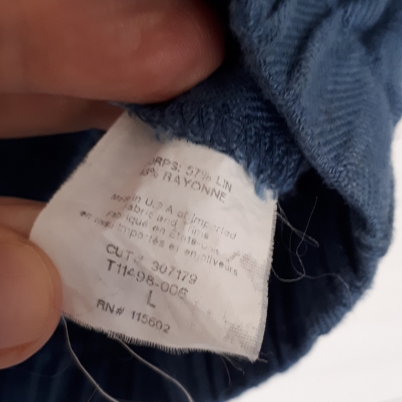 Lush linen and rayon top. Size L - Picture 3 of 3